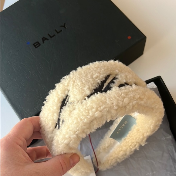 Bally Cream Shearling St.Moritz Headband - Picture 1 of 4